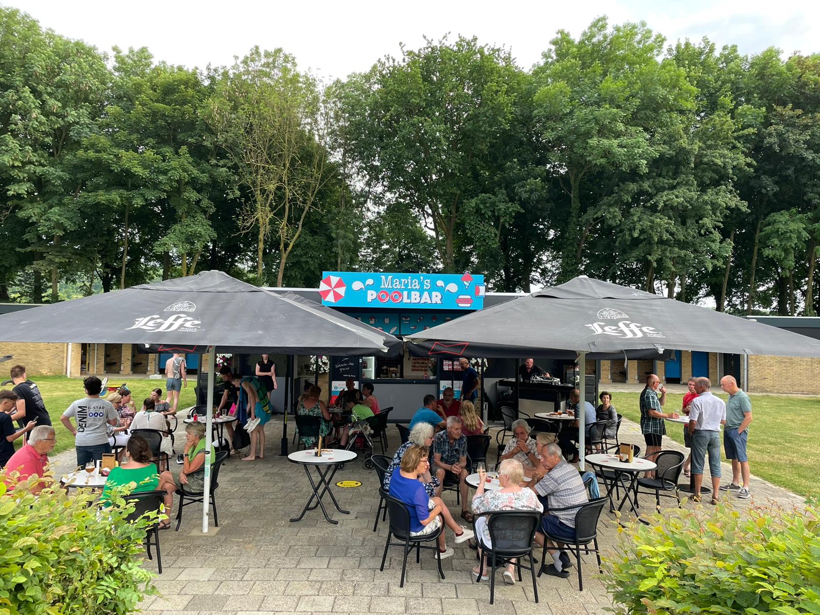 Maria's poolbar geopend